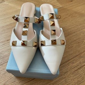 NWT large studded flats